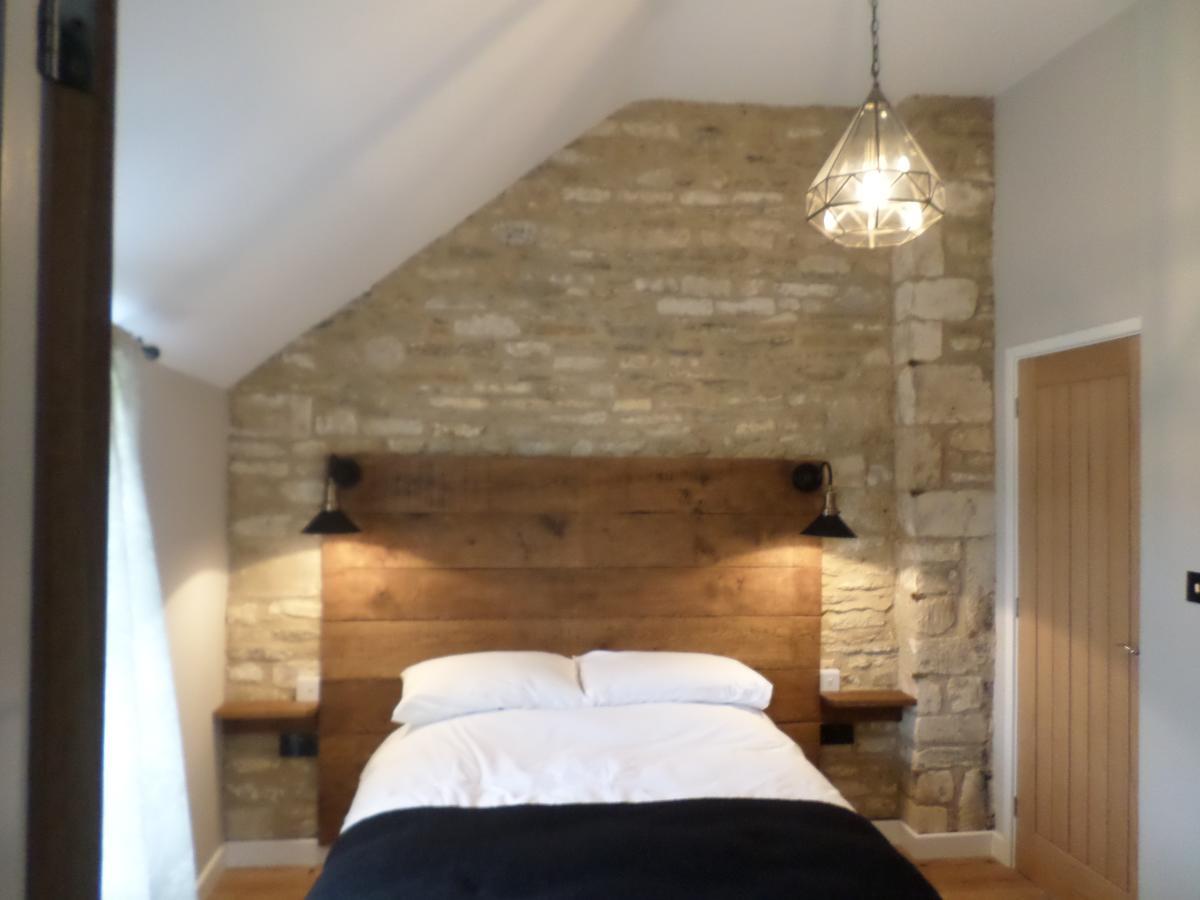 The Queen Matilda Country Rooms Avening 외부 사진